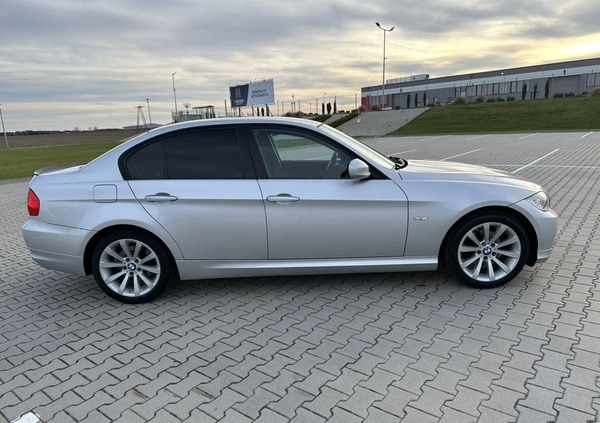 BMW Seria 3 cena 24900 przebieg: 195000, rok produkcji 2009 z Kępno małe 211